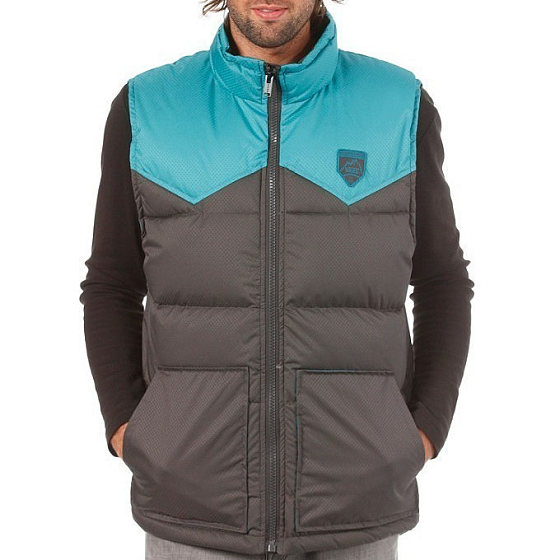 vans bridger vest